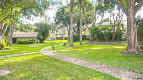 5614 Hammock Lane Lauderhill FL 33319