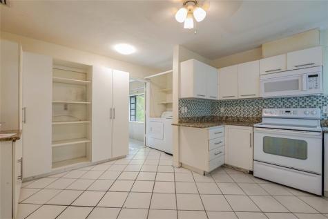 5614 Hammock Lane Lauderhill FL 33319