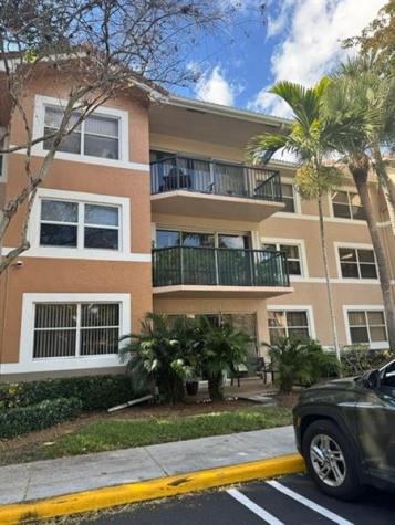 8871 Wiles Road Coral Springs FL 33067