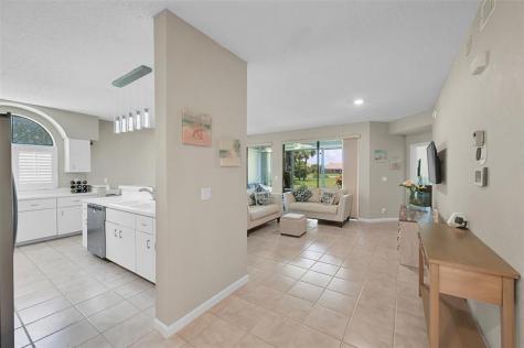 8049 Aberdeen Drive Boynton Beach FL 33472
