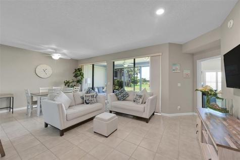 8049 Aberdeen Drive Boynton Beach FL 33472