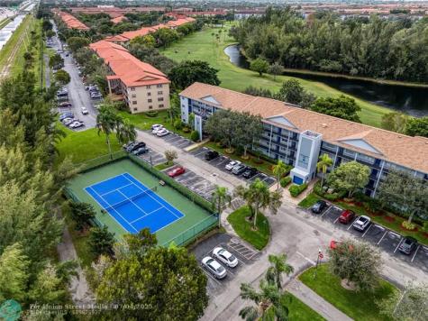 800 SW 125th Way Pembroke Pines FL 33027