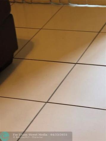 3121 NW 47th Terrace Lauderdale Lakes FL 33319