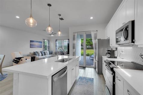 639 Parsons Way Deerfield Beach FL 33442