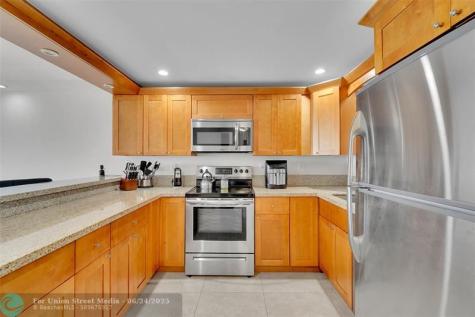 400 N Surf Road Hollywood FL 33019