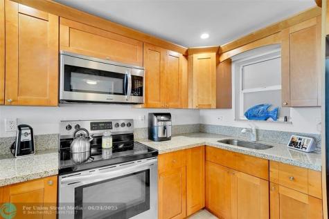 400 N Surf Road Hollywood FL 33019