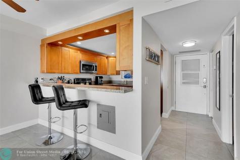 400 N Surf Road Hollywood FL 33019