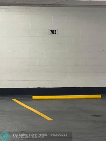 400 N Surf Road Hollywood FL 33019