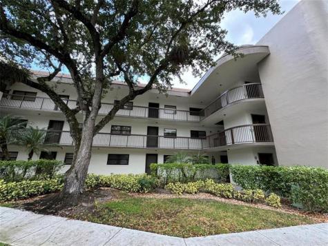 7653 NW 79 Avenue Tamarac FL 33321
