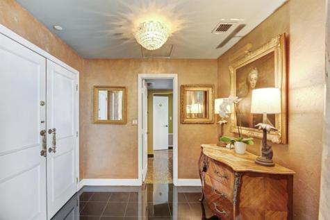 1 Las Olas Circle Fort Lauderdale FL 33316