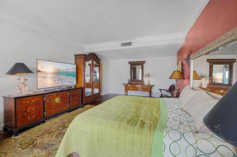 1 Las Olas Circle Fort Lauderdale FL 33316