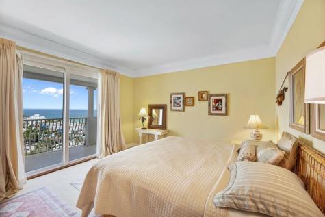 1 Las Olas Circle Fort Lauderdale FL 33316