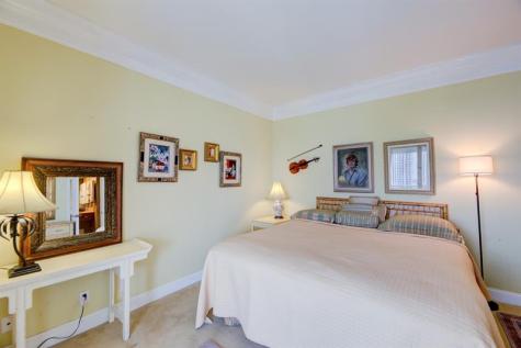 1 Las Olas Circle Fort Lauderdale FL 33316