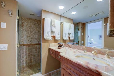 1 Las Olas Circle Fort Lauderdale FL 33316