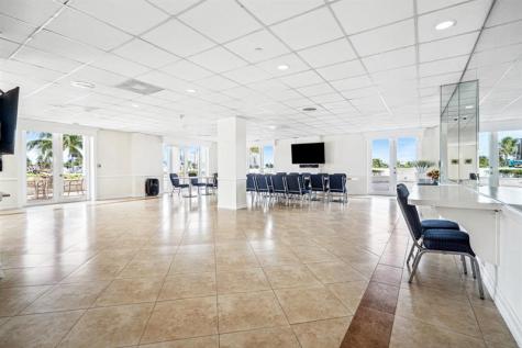 1 Las Olas Circle Fort Lauderdale FL 33316