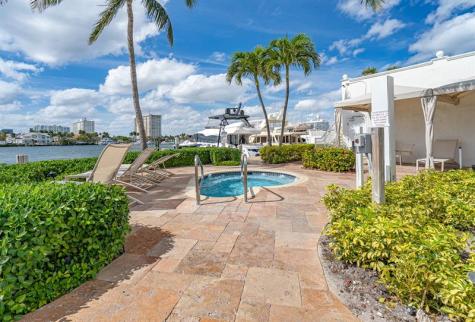 1 Las Olas Circle Fort Lauderdale FL 33316