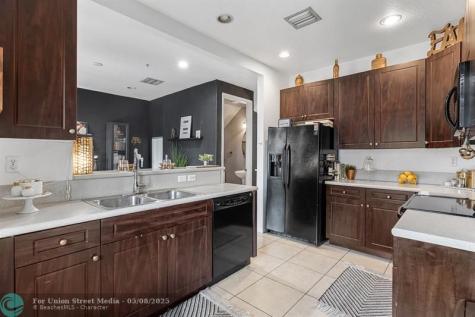 2851 W Prospect Road Tamarac FL 33309