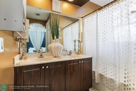 2851 W Prospect Road Tamarac FL 33309