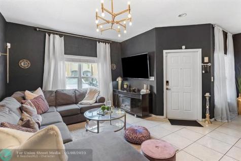 2851 W Prospect Road Tamarac FL 33309