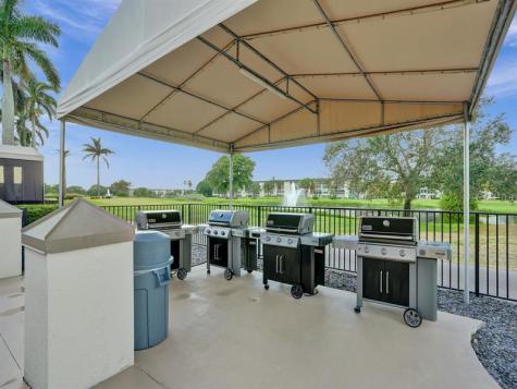 1104 Bahama Bend Coconut Creek FL 33066