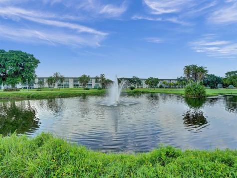 1104 Bahama Bend Coconut Creek FL 33066