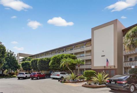3101 Portofino Point Coconut Creek FL 33066
