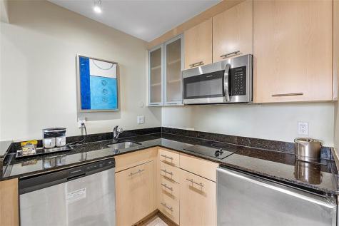 2670 E Sunrise Boulevard Fort Lauderdale FL 33304