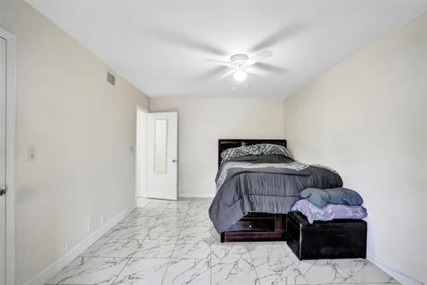 3541 NW 95th Terrace Sunrise FL 33351