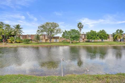 3541 NW 95th Terrace Sunrise FL 33351
