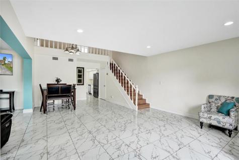 3541 NW 95th Terrace Sunrise FL 33351