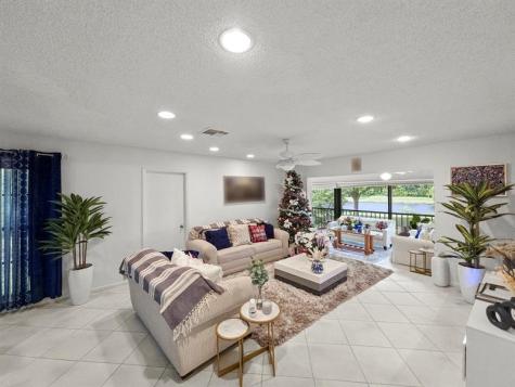 9286 Vista Del Lago Boca Raton FL 33428