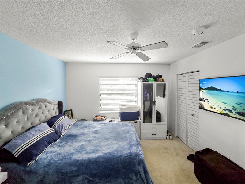 9286 Vista Del Lago Boca Raton FL 33428