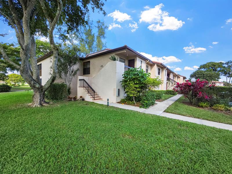 9286 Vista Del Lago Boca Raton FL 33428