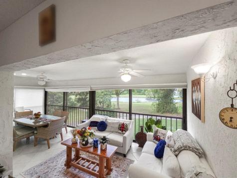 9286 Vista Del Lago Boca Raton FL 33428