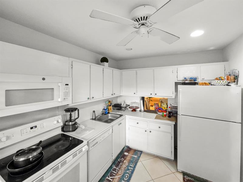 9286 Vista Del Lago Boca Raton FL 33428