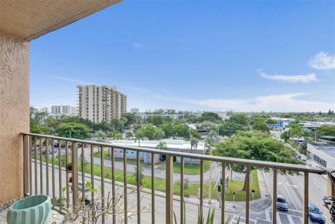 1465 NE 123rd Street North Miami FL 33161