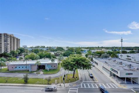 1465 NE 123rd Street North Miami FL 33161