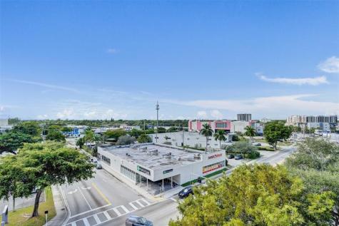 1465 NE 123rd Street North Miami FL 33161