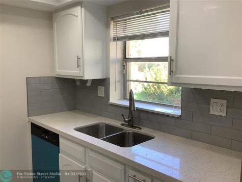 3581 NW 95th Terrace Sunrise FL 33351