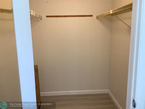 3581 NW 95th Terrace Sunrise FL 33351