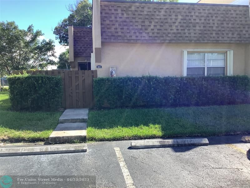 3581 NW 95th Terrace Sunrise FL 33351