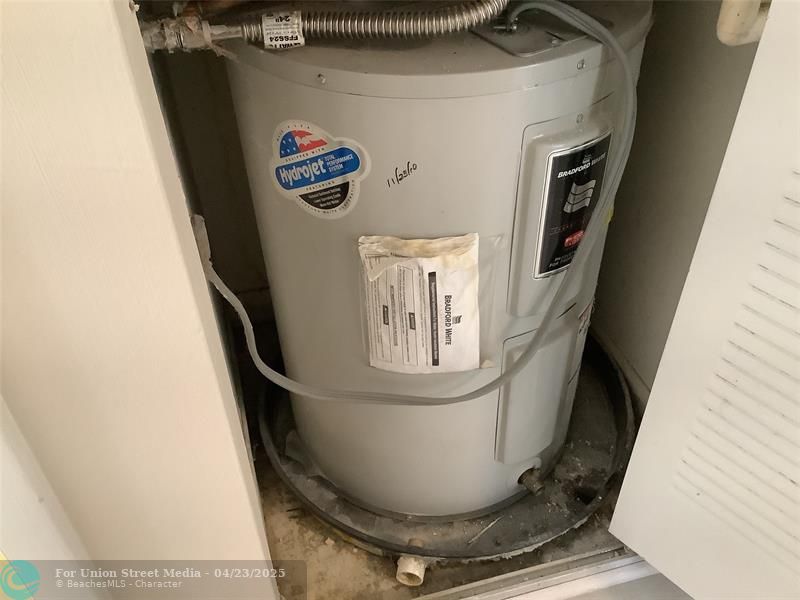 3581 NW 95th Terrace Sunrise FL 33351