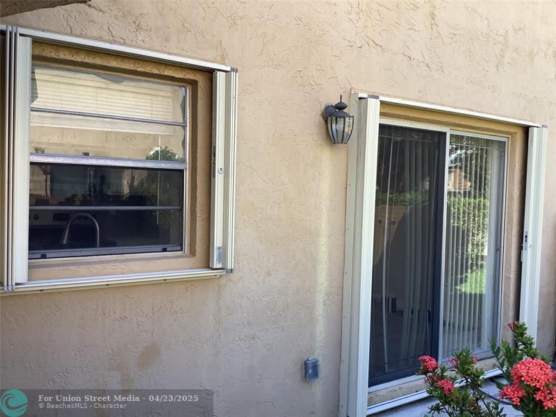 3581 NW 95th Terrace Sunrise FL 33351