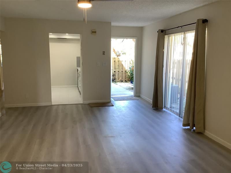 3581 NW 95th Terrace Sunrise FL 33351