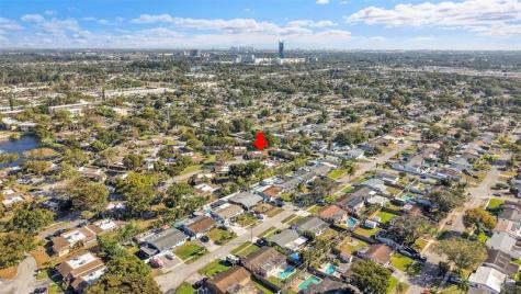 235 Briarwood Circle Hollywood FL 33024