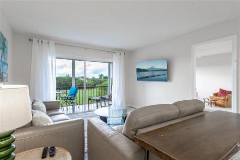 9411 N Hollybrook Lake Drive Pembroke Pines FL 33025