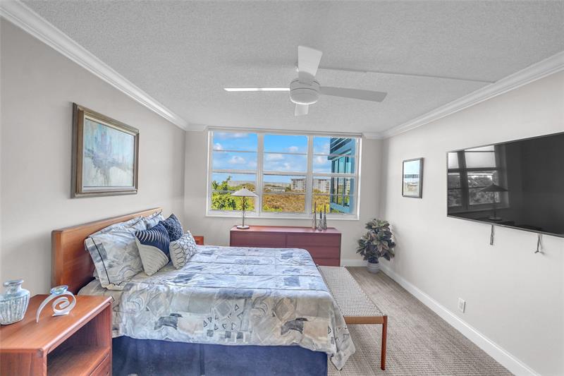 4015 W Palm Aire Drive Pompano Beach FL 33069