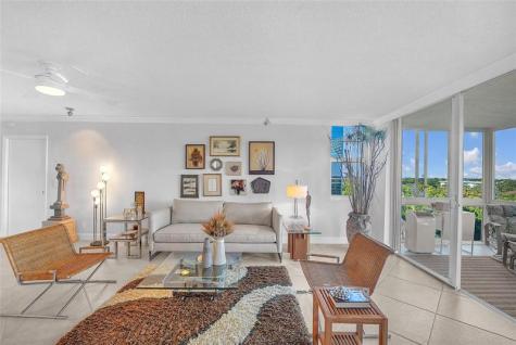 4015 W Palm Aire Drive Pompano Beach FL 33069