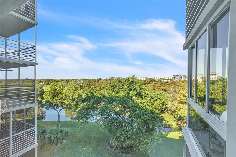 4015 W Palm Aire Drive Pompano Beach FL 33069