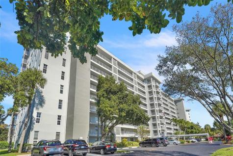 4015 W Palm Aire Drive Pompano Beach FL 33069